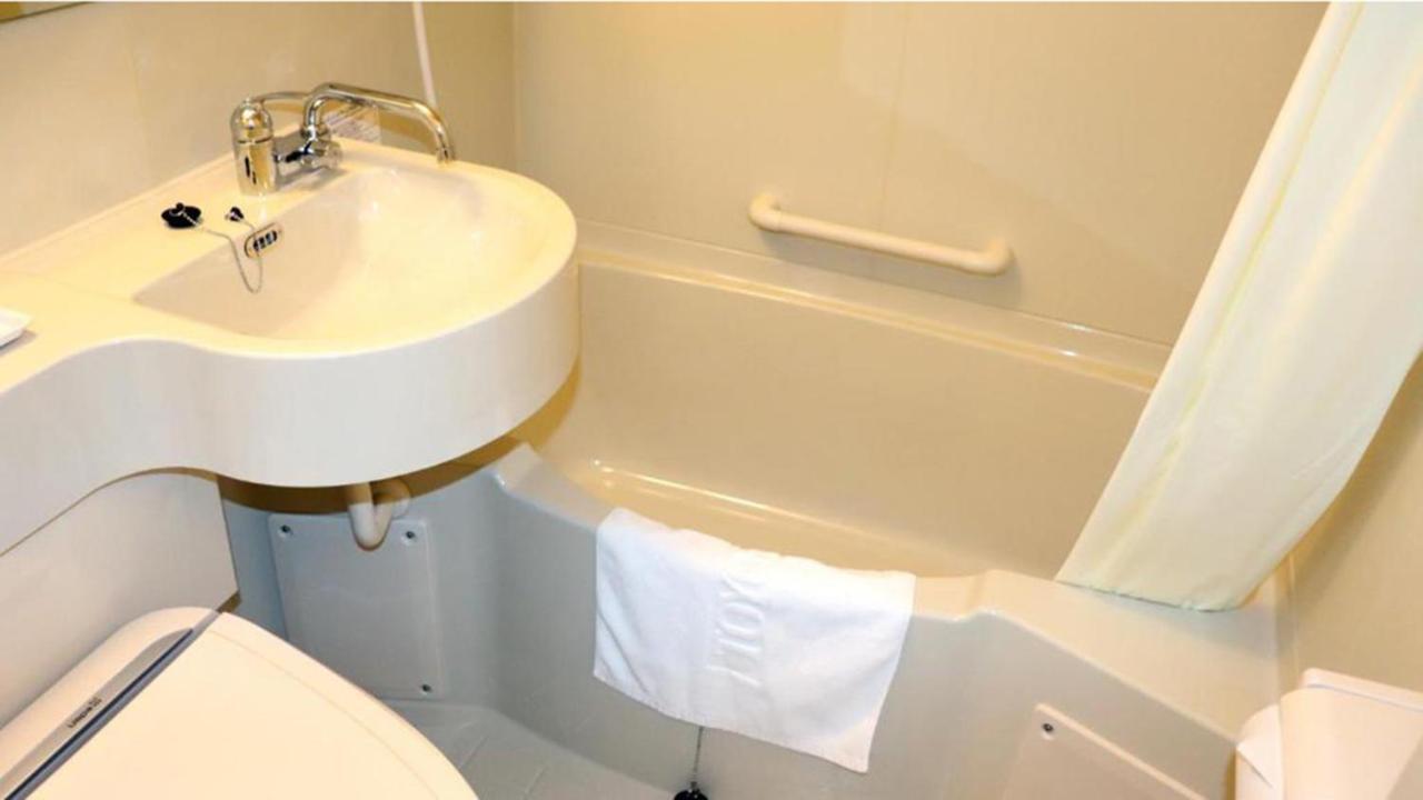 Toyoko Inn Hokkaido Hakodate Ekimae Daimon Extérieur photo